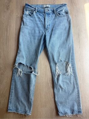 Abercrombie & Fitch 90s Straight Ultra High Rise Distressed Straight Jeans